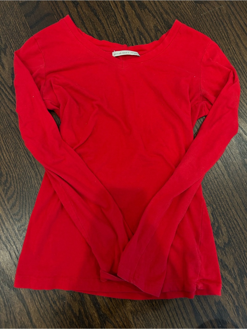 Active Basic Red Long-Sleeve Scoop Neck Tee